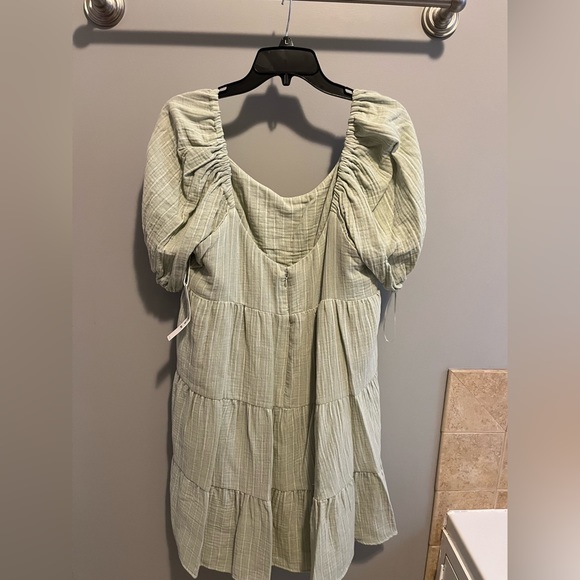 Every Striped Short Puff Sleeve Sweetheart Neck Tiered Mini Dress - Picture 4 of 6